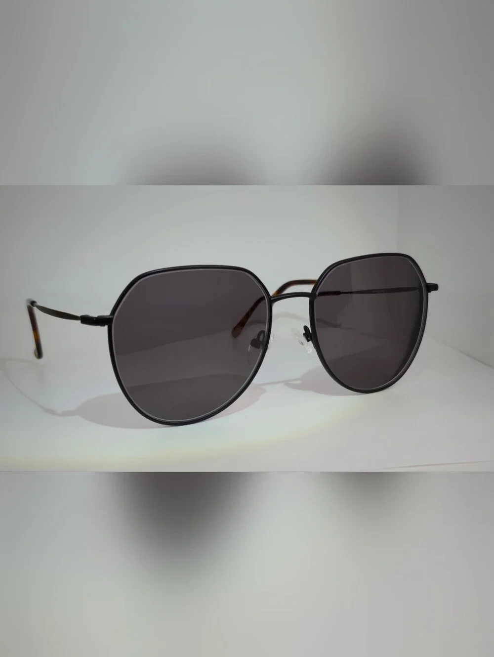 Carlsbad. Classic Round Metal Frame. Lightweight Anodized Black
